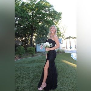 black lace strapless prom dress